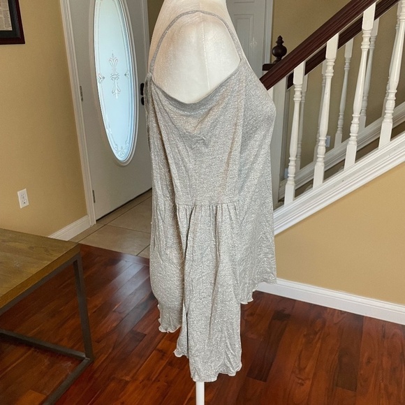 NWT - Chaser Silver Glitter Flounce Top Ruffle Sleeve, Size M - Picture 10 of 12